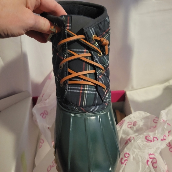 New women's 🦆 boots - Picture 2 of 4
